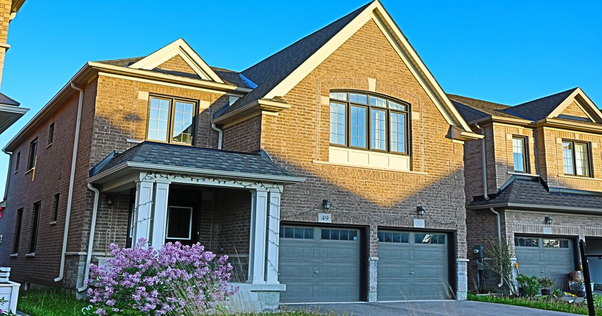 49 Pear Blossom Way East Gwillimbury
