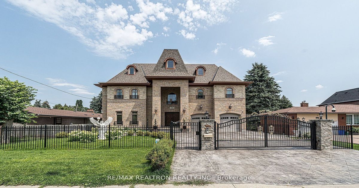 63 Walmer Road Richmond Hill