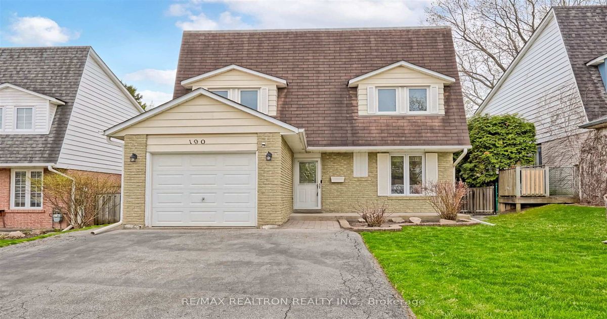 190 Lloyd Avenue Newmarket
