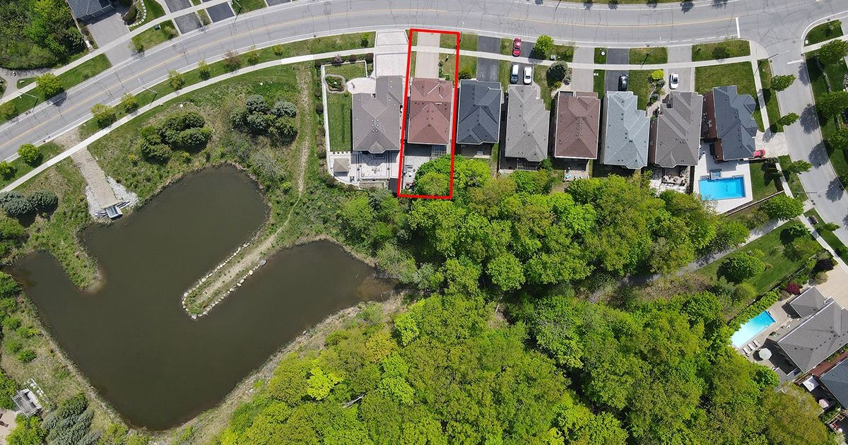 46 Canyon Hill Avenue Richmond Hill