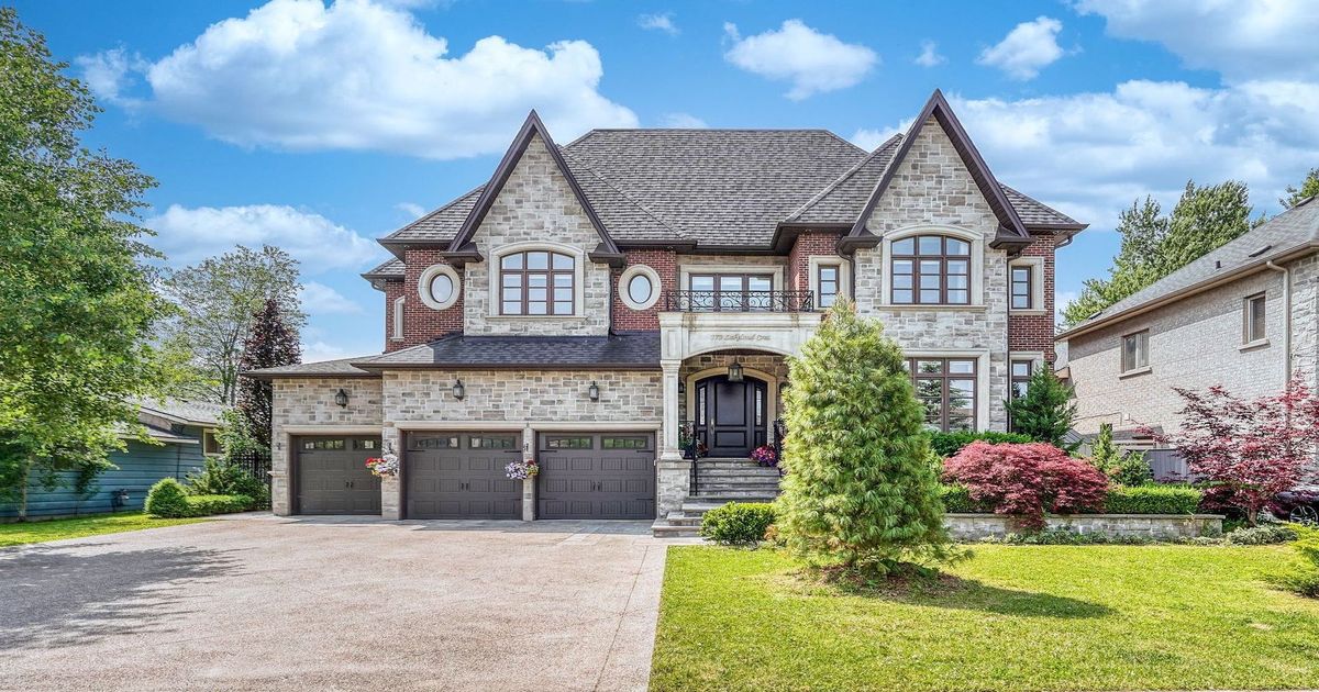 173 Lakeland Crescent Richmond Hill