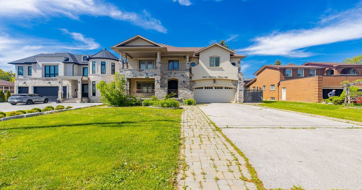 220 Weldrick Road W Richmond Hill