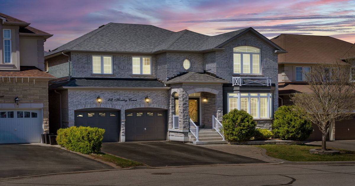 22 Horsley Court Aurora