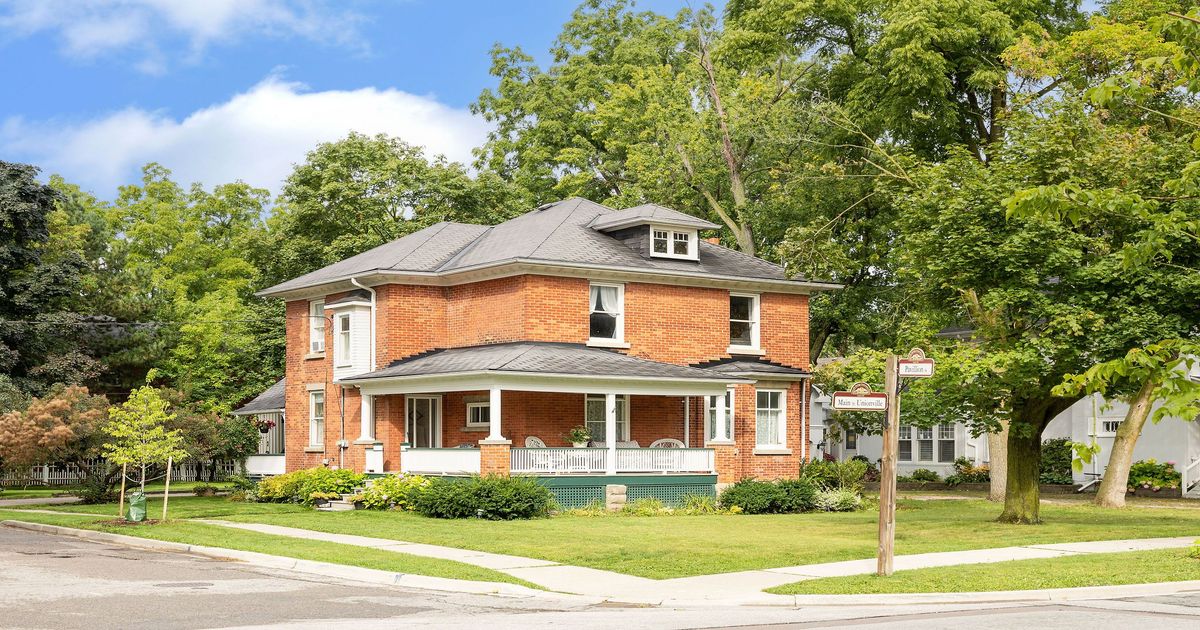 2 Pavillion Street Markham