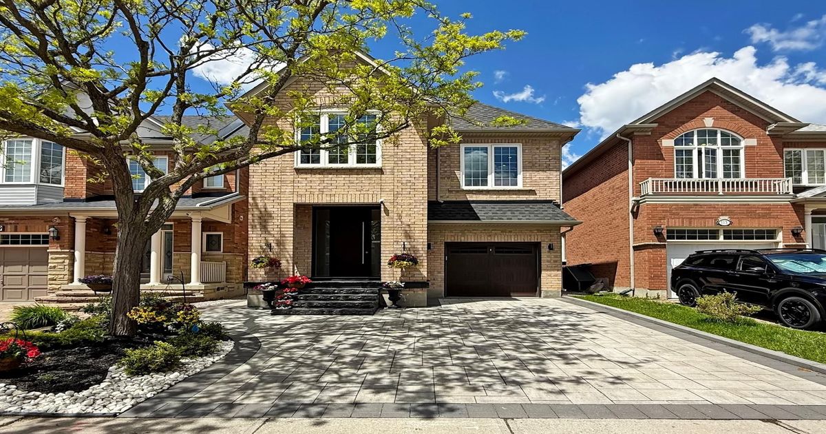 115 Bentoak Crescent Vaughan