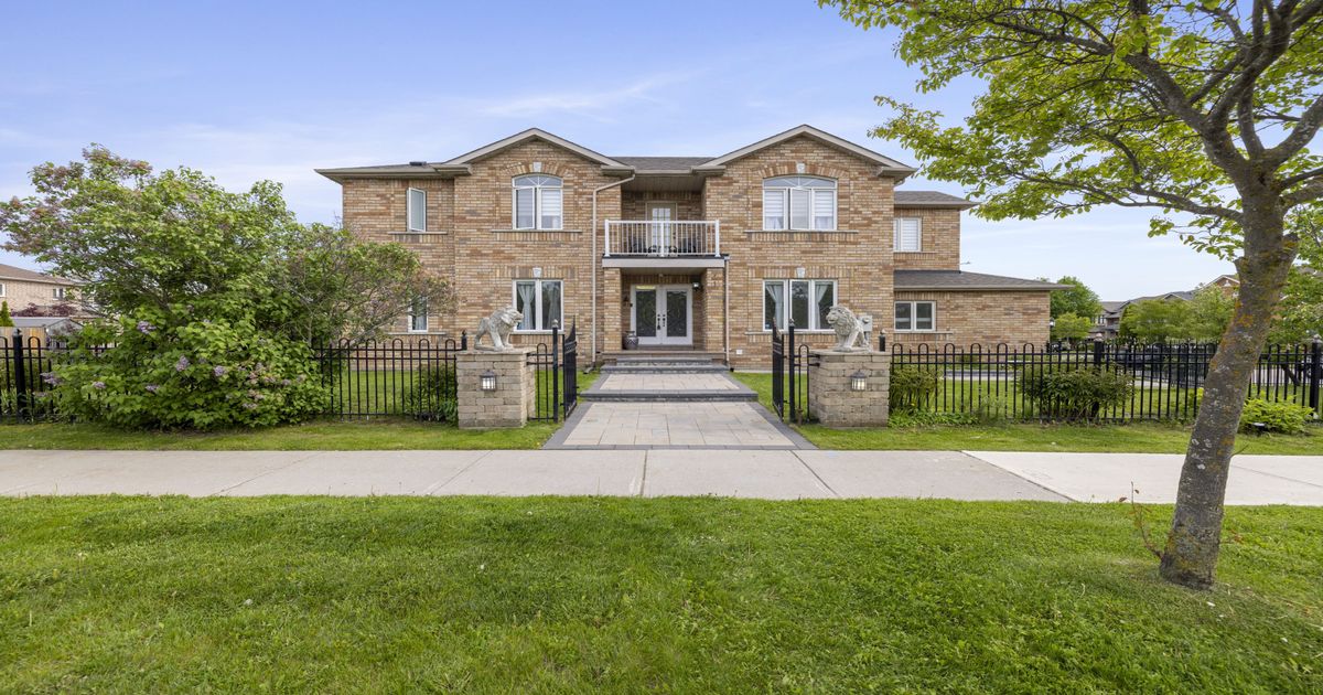 1 Emily Court Richmond Hill