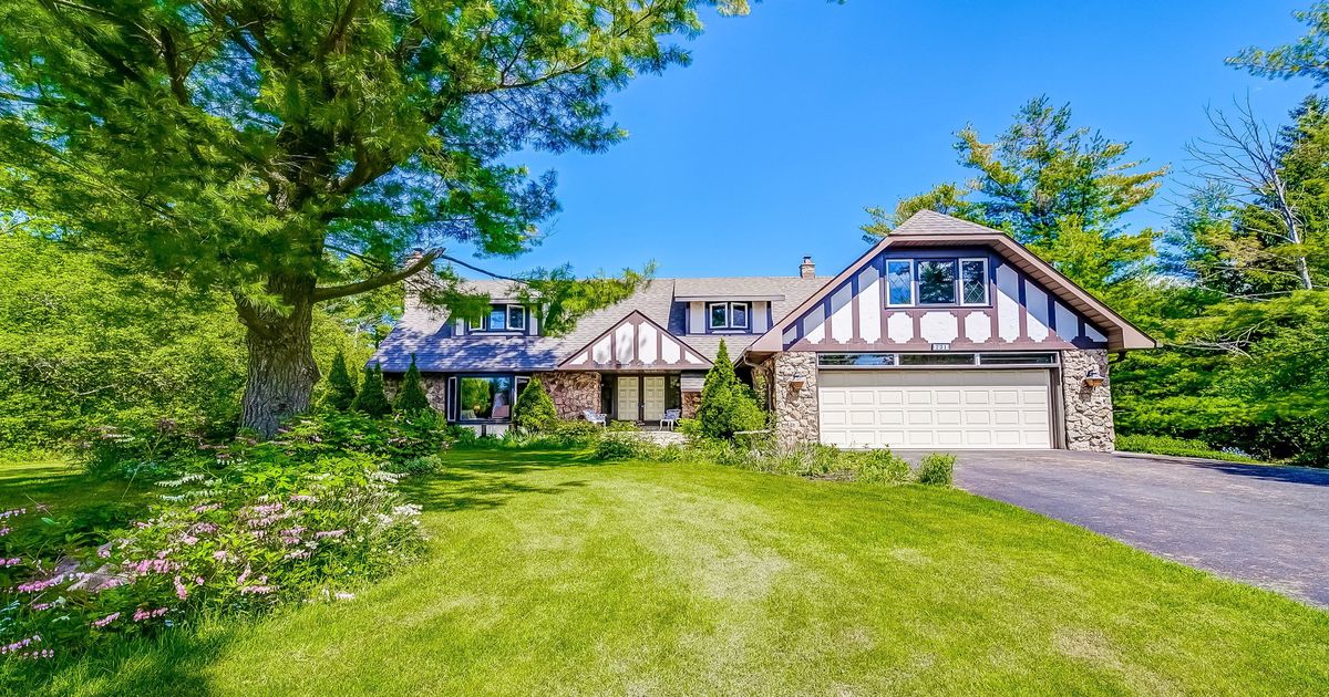 231 Ridge Road Aurora