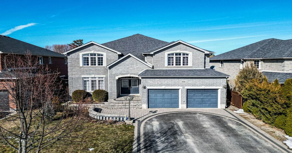 950 Booth Avenue Innisfil