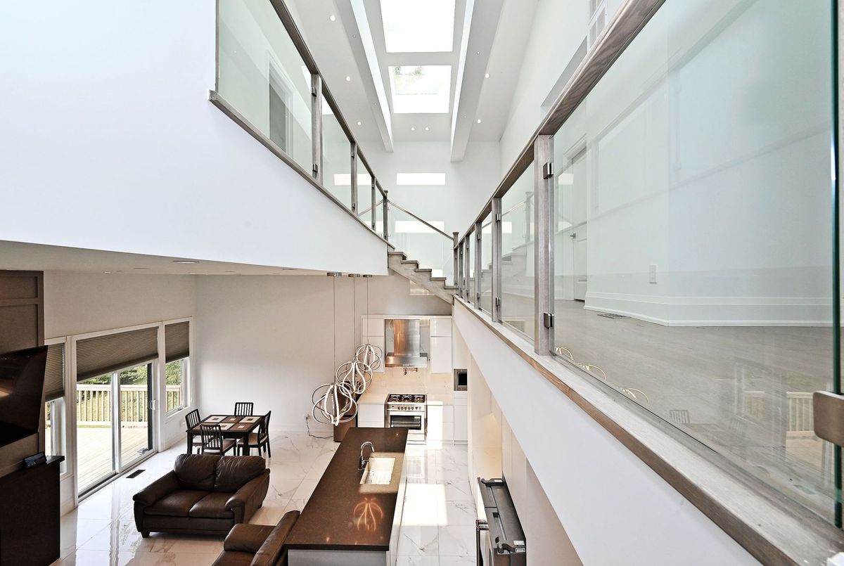 img-gallery