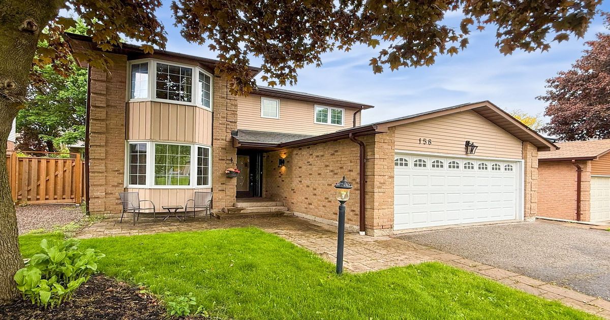158 Walton Drive Aurora