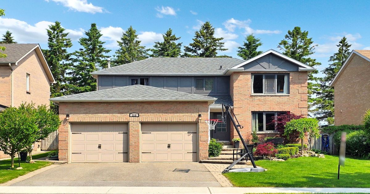 213 MCCAFFREY Road Newmarket