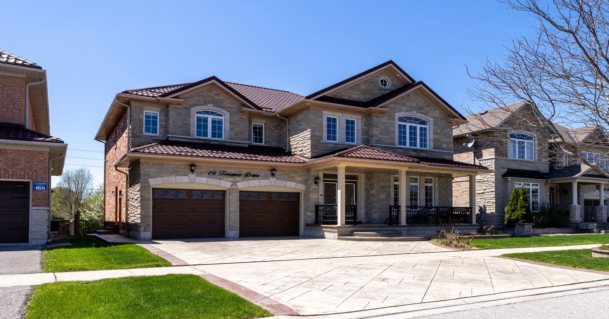 16 Terrance Drive Markham
