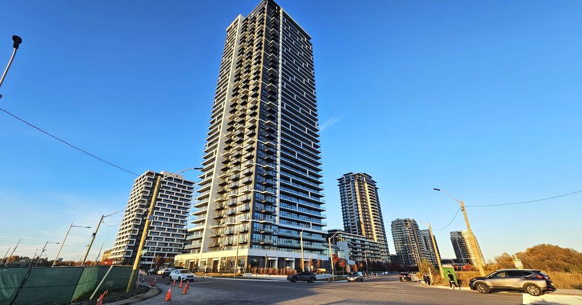 8 Water Walk Drive Markham