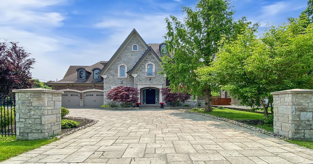 127 May Avenue Richmond Hill