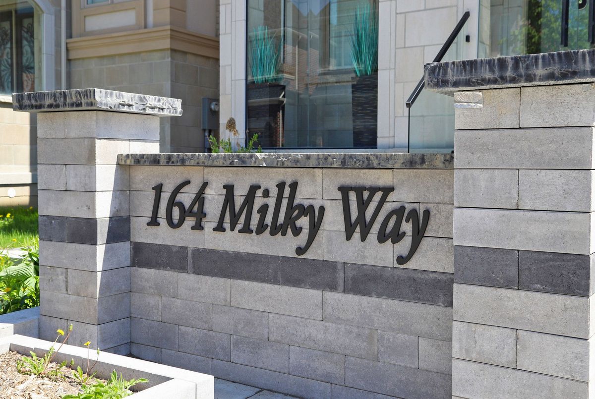 img-gallery