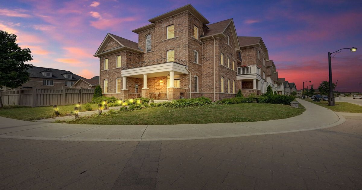 302 Barons Street Vaughan