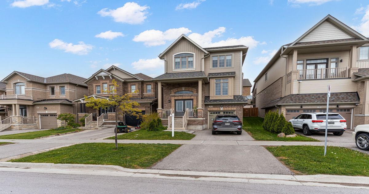 81 Willoughby Way New Tecumseth