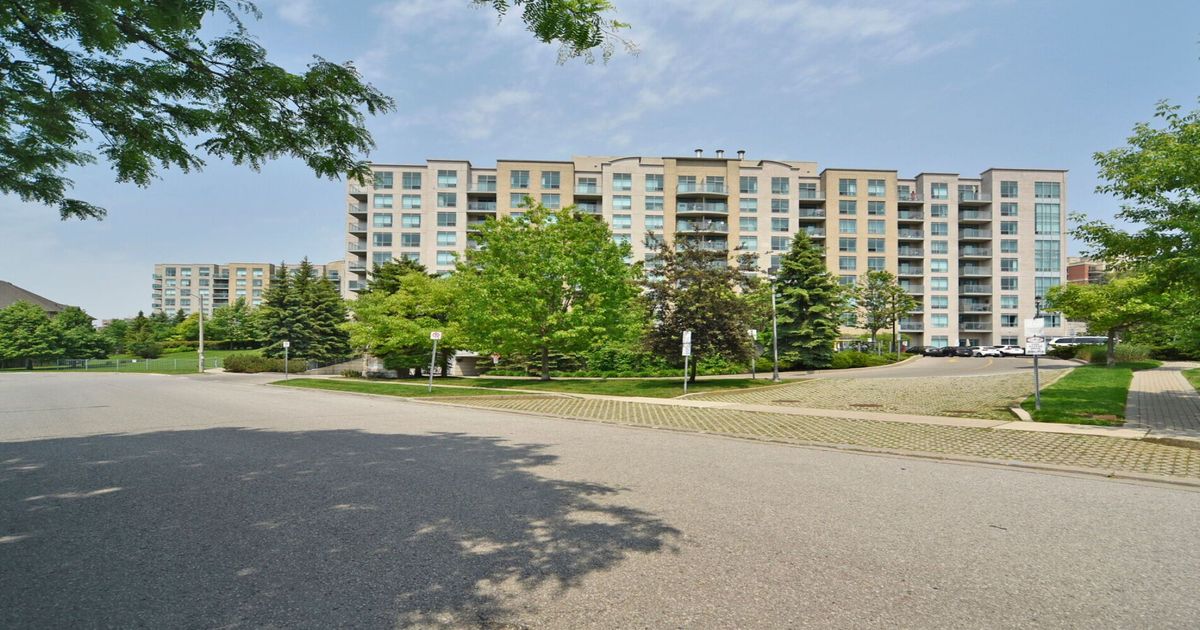 51 Baffin Court Richmond Hill
