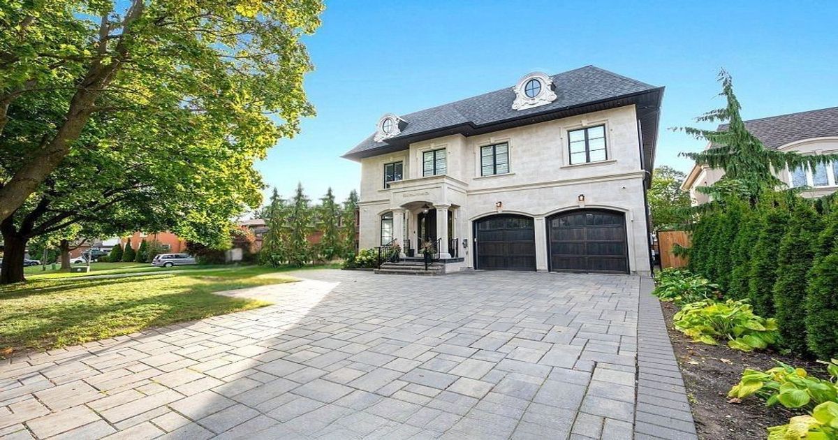 336 Pine Trees Court Richmond Hill