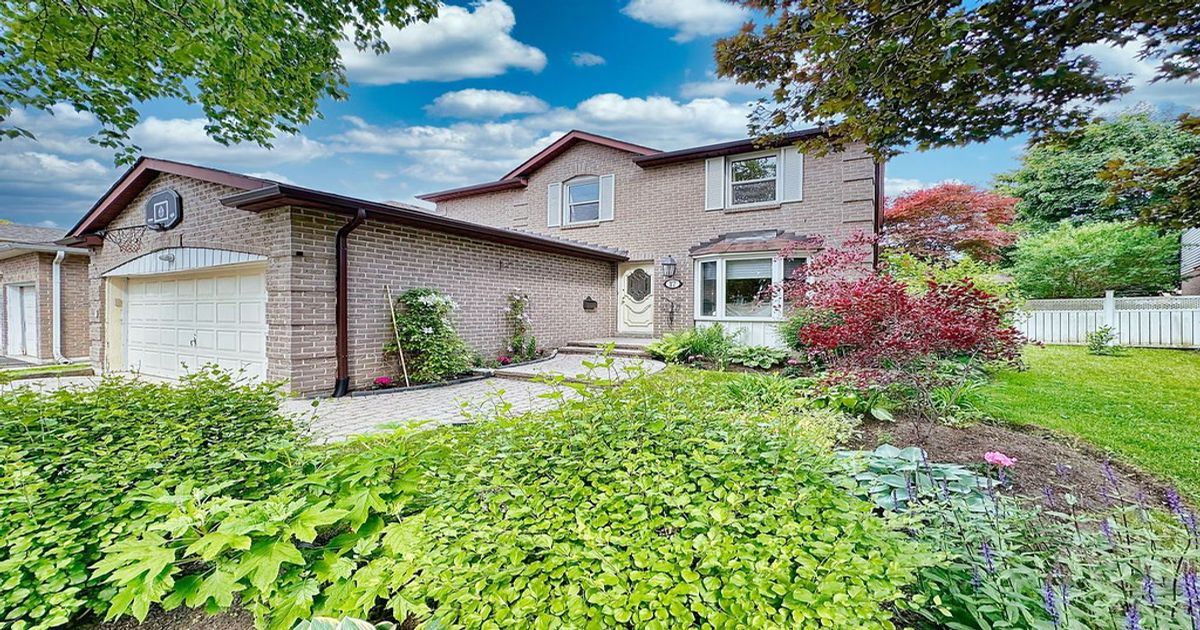 17 Colvin Crescent Vaughan