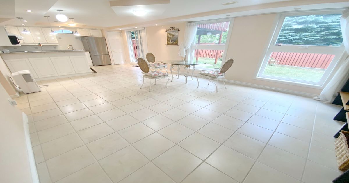 56 Garland Crescent Richmond Hill
