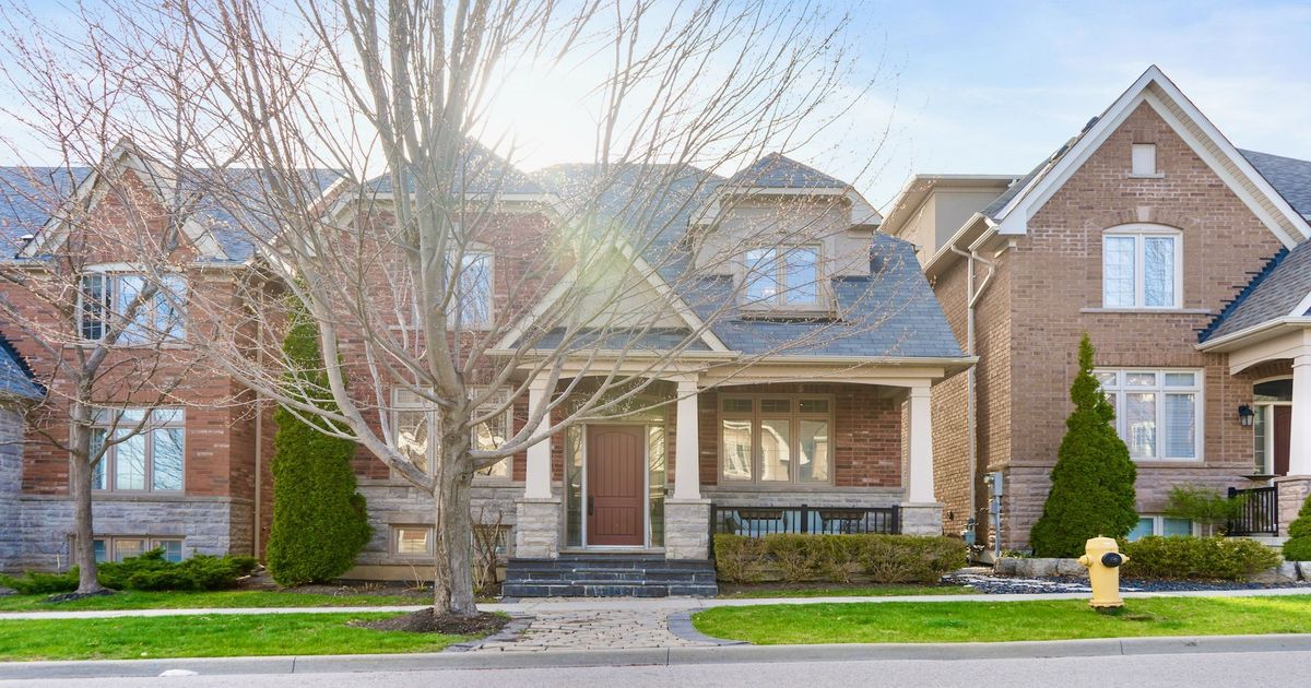 56 Dungannon Drive Markham