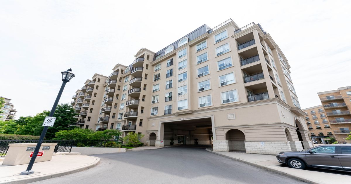 1 Maison Parc Court Vaughan
