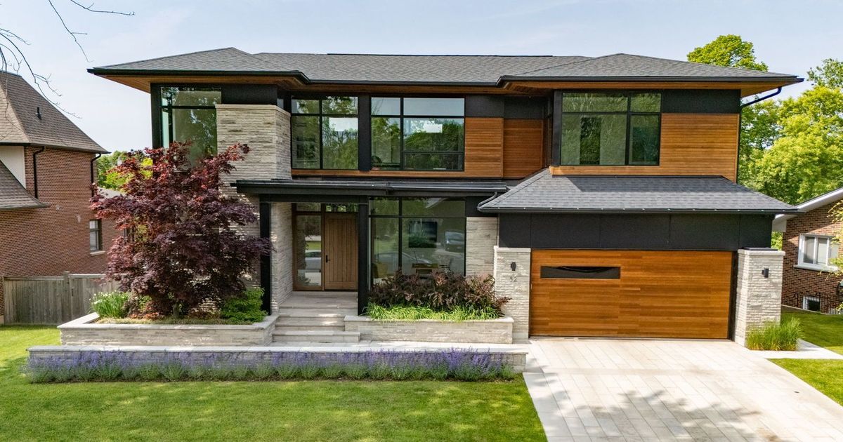 52 Norman Drive King