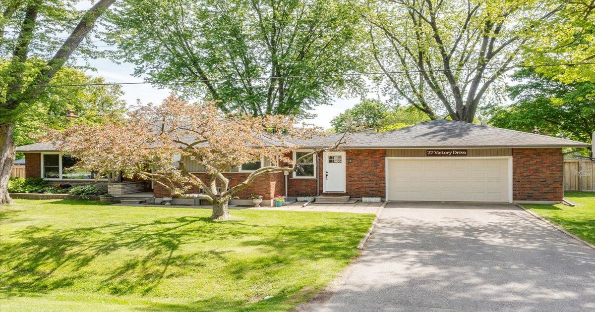 27 Victory Drive East Gwillimbury