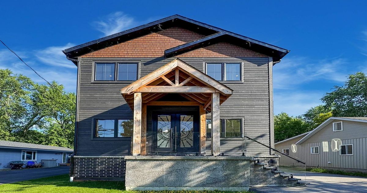 215 Bayview Avenue Georgina