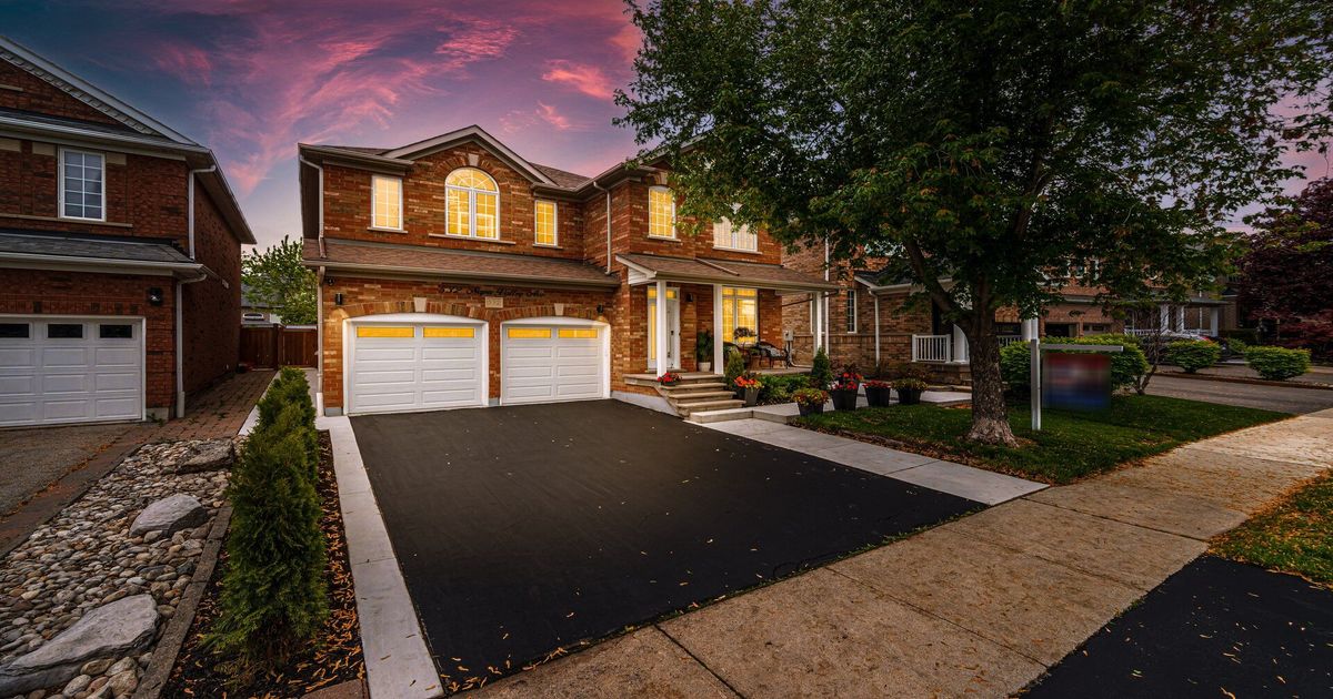 532 Napa Valley Avenue Vaughan