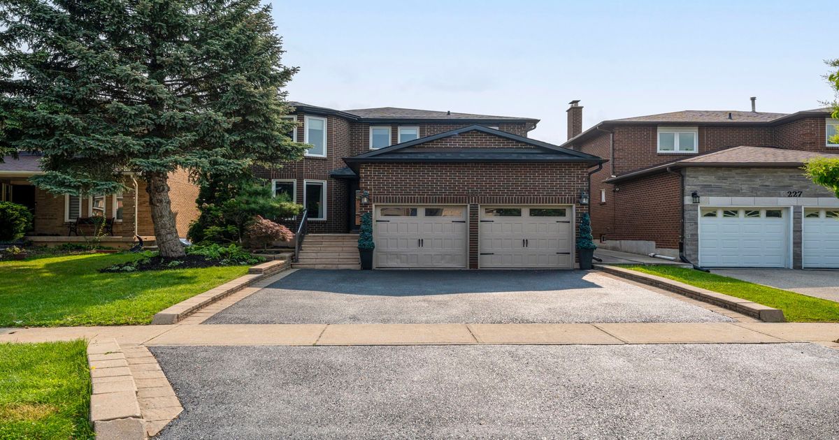 231 Ridgefield Crescent Vaughan