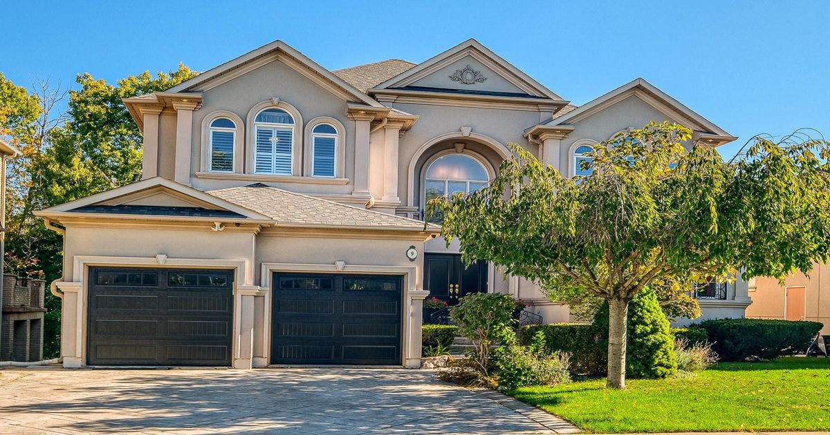 9 Chantilly Crescent Richmond Hill