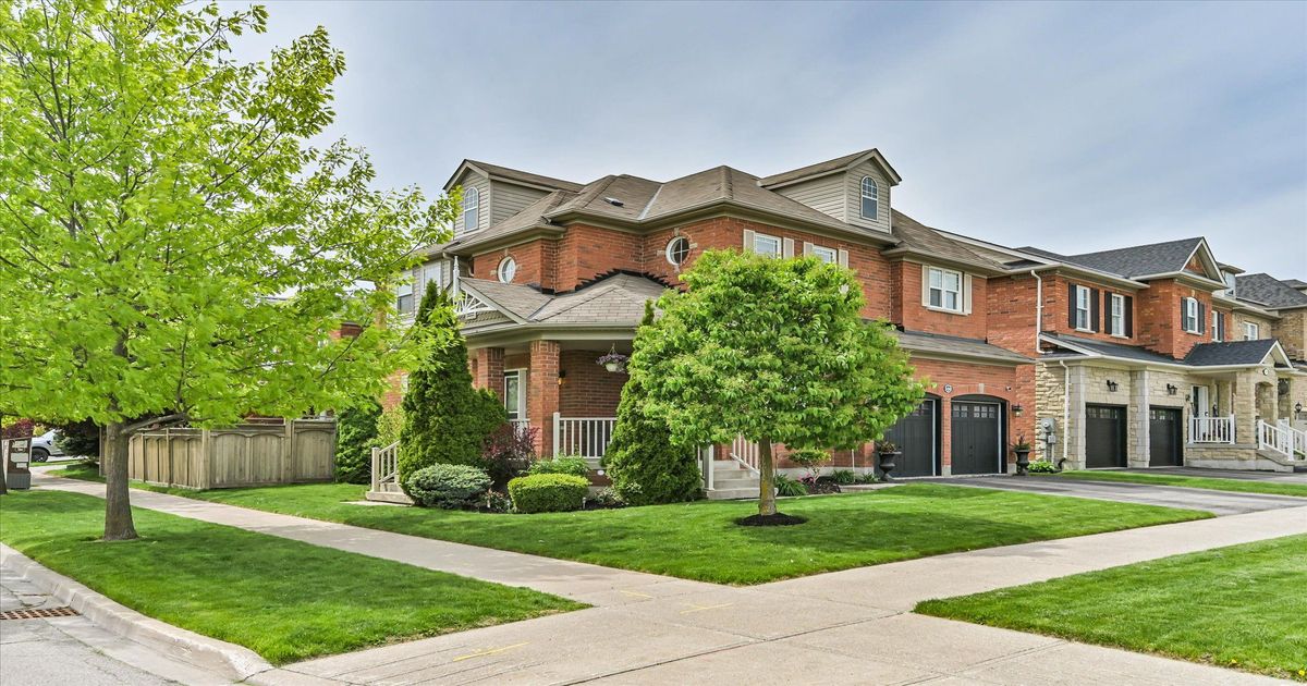 106 Bayberry Street Whitchurch-Stouffville