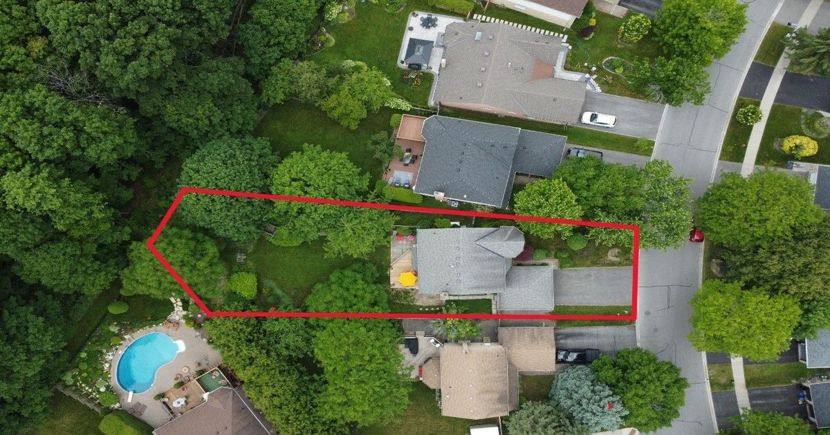 209 Tamarac Trail Aurora