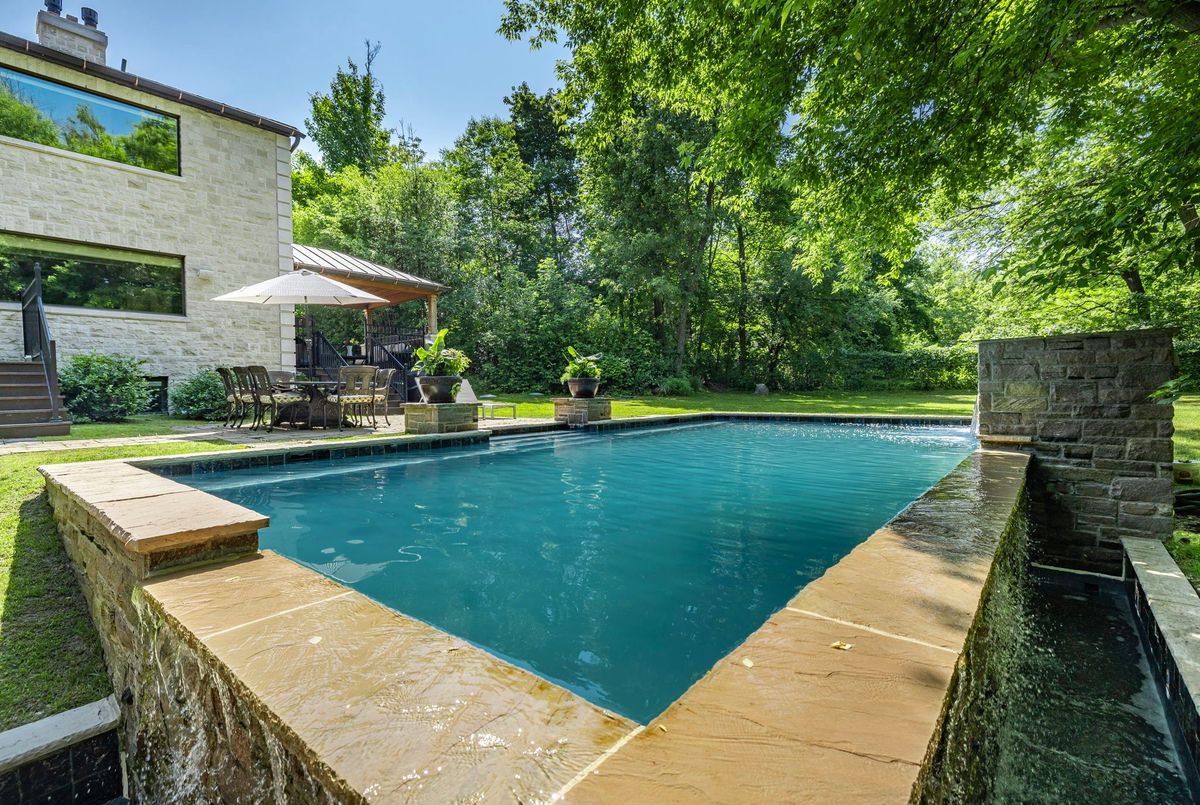 43 Woodland Acres Crescent Vaughan 43 Woodland Acres Crescent Vaughan