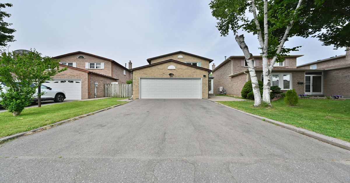 26 Tunney Crescent Markham