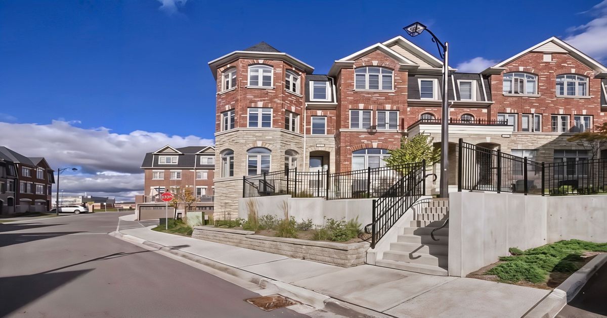 1331 Major Mackenzie Drive Vaughan