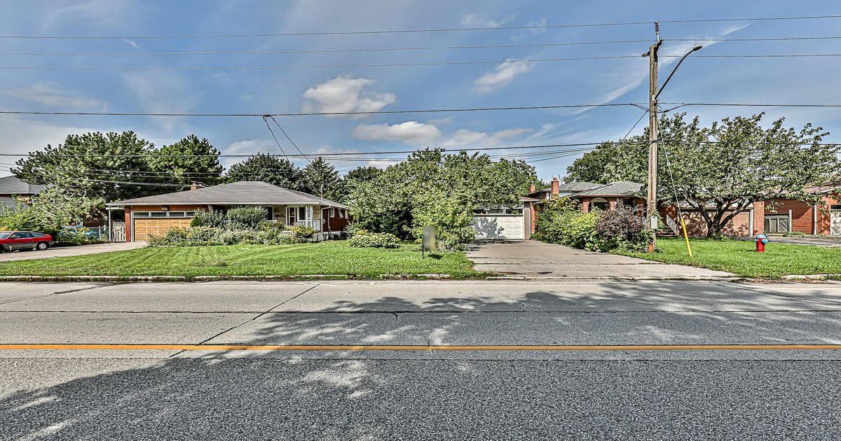 40 Weldrick Road W Richmond Hill
