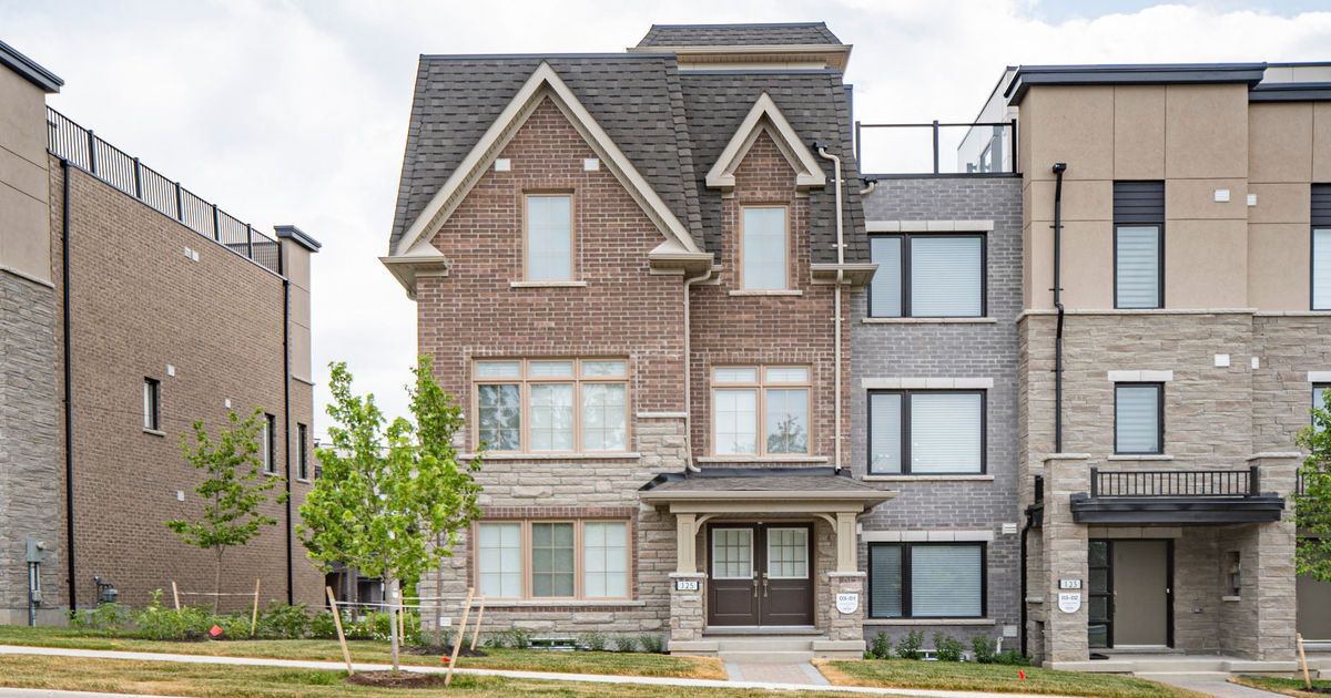 125 Yorkton Boulevard Markham