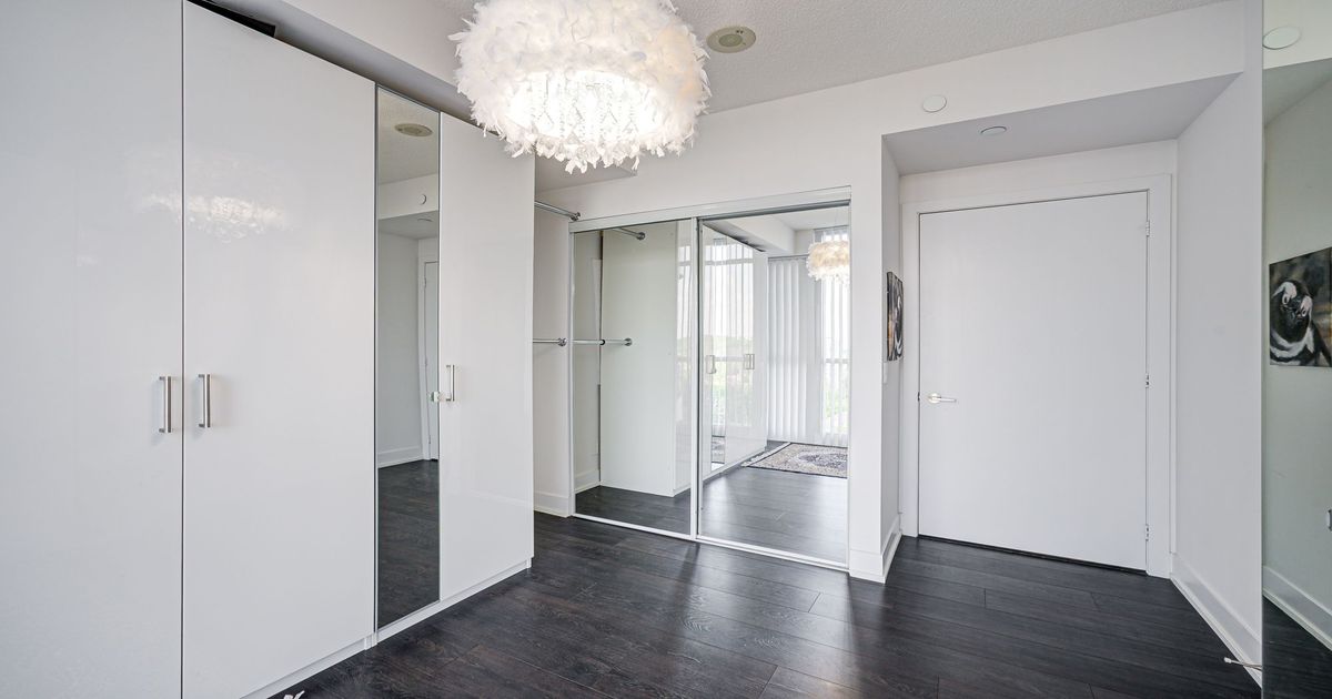 9471 Yonge Street E Richmond Hill