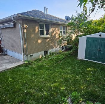 Residential 38 Lindsay Avenue Newmarket For {
  "id": "N12245846-VOW",
  "Restricted": 0,
  "Active": 1,
  "Sold": 0,
  "Acreage": null,
  "Address": "38 Lindsay Avenue",
  "AirConditioning": "Central Air",
  "ApproxAge": "",
  "ApproxSquareFootage": "700-1100",
  "Area": "York",
  "AreaCode": "N07",
  "Basement": "None",
  "Bedrooms": 3,
  "BedroomsPlus": 0,
  "Blob": "apostrophemlsphoto",
  "BuildingAmenities": "",
  "BuildingAreaTotal": "",
  "BuildingAreaUnits": "",
  "BuildingInsuranceIncluded": null,
  "Board": "Toronto Regional Real Estate Board",
  "ClassSearch": "Residential",
  "CentralVac": "False",
  "ClosedDate": "0001-01-01T00:00:00Z",
  "CoListAgentEmail": null,
  "CoListAgentID": "",
  "CoListAgentName": "",
  "CoListAgentDesignation": null,
  "CoListAgentPhone": "",
  "CoListOfficeID": null,
  "CoListOfficeName": "",
  "CommercialCondoFees": 0,
  "Community": "Bristol-London",
  "CommunityCode": null,
  "Condition": "",
  "ConditionalExpirydate": "0001-01-01T00:00:00Z",
  "ContractDate": "2025-06-25",
  "DaysOnMarket": 0,
  "DirectionsCrossStreets": "Yonge/Davis",
  "DisplayAddressOninternet": "True",
  "DistributeToInternetPortals": "True",
  "Elevator": "",
  "Extras": "",
  "ExpiryDate": "2025-08-31T00:00:00Z",
  "FireplaceStove": "False",
  "Furnished": "Unfurnished",
  "GarageSpaces": 0,
  "GarageType": "None",
  "HeatType": "Forced Air",
  "HeatSource": "Gas",
  "IDX": "Y",
  "Kitchens": 1,
  "KitchensPlus": 0,
  "Latitude": 44.058583,
  "LastStatus": "New",
  "Lease": "",
  "LeaseFrequency": "",
  "LeaseTerm": "12 Months",
  "Level": null,
  "ListAgentEmail": null,
  "ListAgentID": "9544729",
  "ListAgentName": "KAM NOVIN, Broker",
  "ListAgentDesignation": null,
  "ListAgentPhone": "",
  "ListBrokerage": "RE/MAX IMPERIAL REALTY INC.",
  "ListOfficeID": "214800",
  "ListOfficePhone": "",
  "ListAOR": null,
  "ListingEntryDate": "2025-06-25T23:27:51Z",
  "ListPrice": 2700,
  "Longitude": -79.470725,
  "LotDepth": 0,
  "LotFront": 0,
  "LotSizeCode": "",
  "MLS": "N12245846",
  "MLSNumber": "N12245846",
  "MLSStatus": "A",
  "MLSLastStatus": "New",
  "MoveInDate": "",
  "Municipality": "Newmarket",
  "MunicipalityCode": "N07",
  "MunicipalityDistrict": "Newmarket",
  "OpenHouseDate1": "0001-01-01T00:00:00Z",
  "OpenHouseDate2": "0001-01-01T00:00:00Z",
  "OpenHouseDate3": "0001-01-01T00:00:00Z",
  "OpenHouseFrom1": null,
  "OpenHouseFrom2": null,
  "OpenHouseFrom3": null,
  "OpenHouseTo1": null,
  "OpenHouseTo2": null,
  "OpenHouseTo3": null,
  "OriginalPrice": 2700,
  "ParkingSpaces": 2,
  "PetsPermitted": "",
  "PhotoCount": 7,
  "Pool": "None",
  "PostalCode": "L3Y 4N6",
  "PropertyType": "Residential",
  "PropertyTypeSearch": "Residential",
  "PropertySubType": "Semi-Detached",
  "PropertySubTypeSearch": "Single Family",
  "PropertyStyleSearch": "Bungalow",
  "Province": "ON",
  "RemarksForClients": "Fully Renovated Main Floor Only, Walking Distance to All Amenities, Bright & Spacious.",
  "Retirement": "0",
  "SaleLease": "Lease",
  "SoldDate": "0001-01-01T00:00:00Z",
  "SoldPrice": "",
  "Sewers": "Sewer",
  "Source": "VOW",
  "SPLP": 0,
  "SqFtTotal": null,
  "SqFtRangeMin": 700,
  "SqFtRangeMax": 1100,
  "Status": "A",
  "StreetNumber": "38",
  "StreetAbbreviation": "Avenue",
  "StreetDirection": "",
  "StreetName": "Lindsay",
  "Style": "Bungalow",
  "SuspendedDate": "0001-01-01T00:00:00Z",
  "Taxes": 0,
  "TaxYear": "",
  "TerminatedDate": "0001-01-01T00:00:00Z",
  "TimestampSql": "2025-06-25T23:38:18Z",
  "TotalArea": "0",
  "TotalParkingSpaces": 2,
  "Type": "Semi-Detached",
  "TypeSearch": "Semi-Detached",
  "UnitNumber": "",
  "VirtualTourURL": "",
  "Washrooms": 1,
  "Water": null,
  "Waterfront": "",
  "WaterIncluded": "",
  "YearBuilt": null,
  "Zoning": "",
  "Geometry": "44.058583,-79.470725",
  "RTimestampSql": "2025-06-25T23:55:01Z"
}.(string)property[