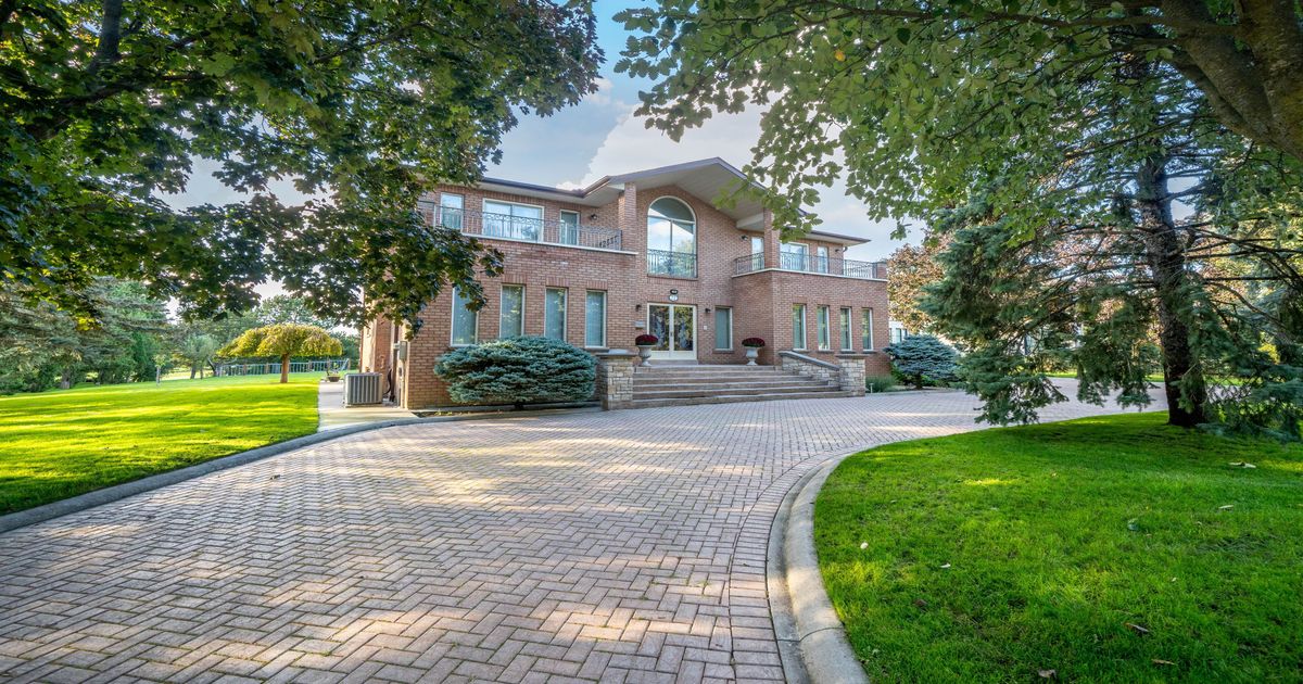 72 Balding Boulevard Vaughan