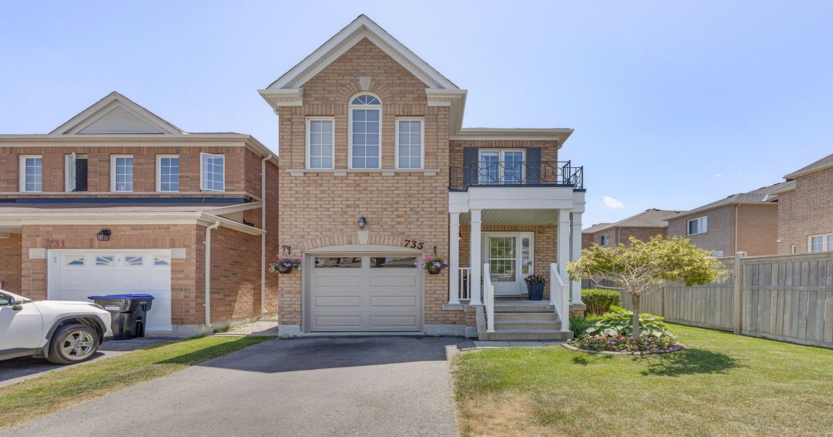 735 Miller Park Avenue Bradford West Gwillimbury