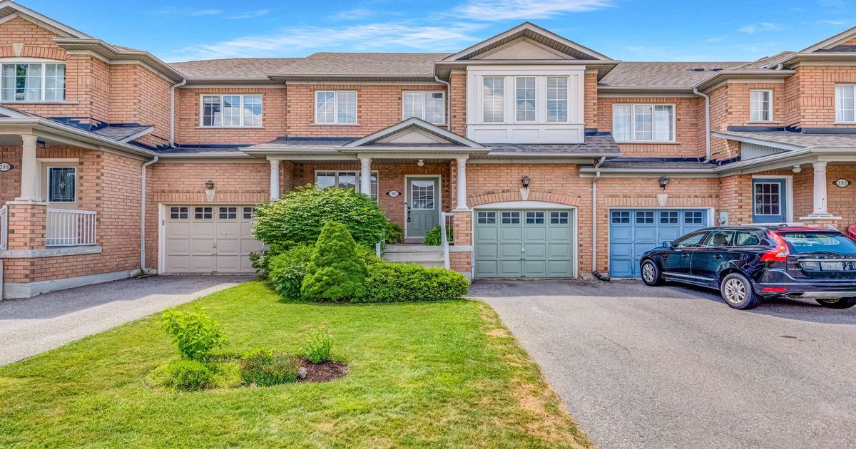 390 Flagstone Way Newmarket