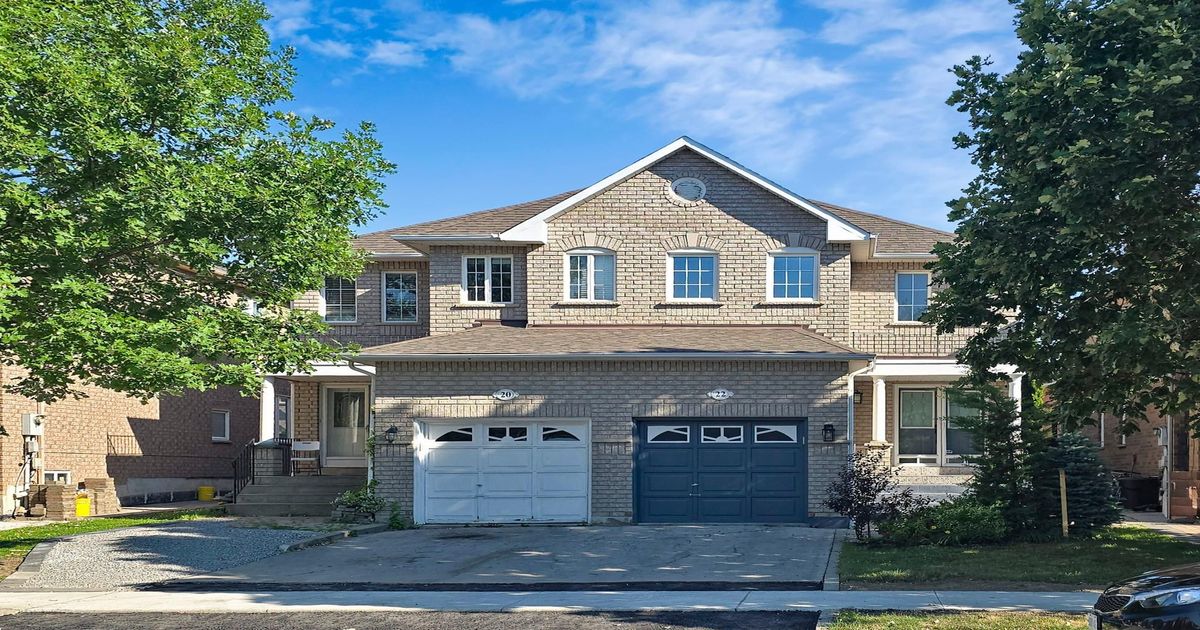 22 Laura Sabrina Drive N Vaughan