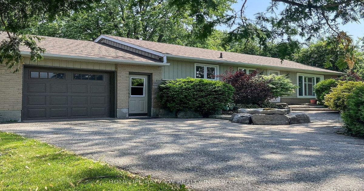 49 May Avenue East Gwillimbury