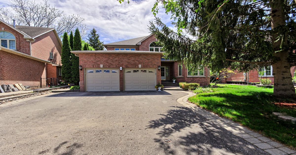 558 Lyman Boulevard Newmarket