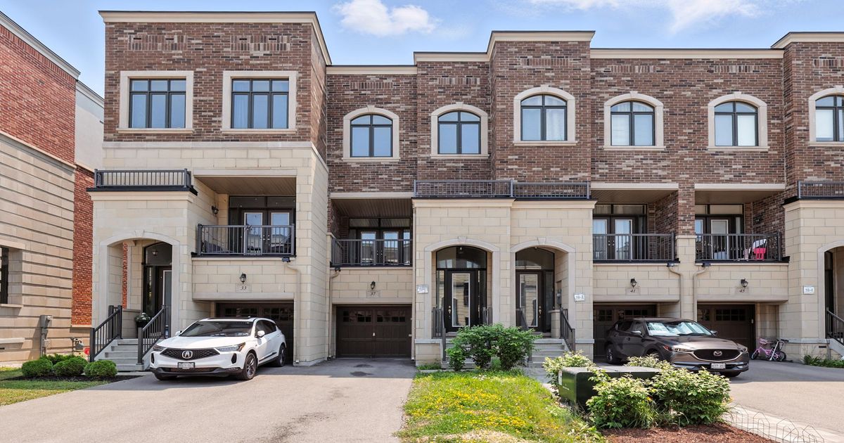 37 Arianna Crescent Vaughan