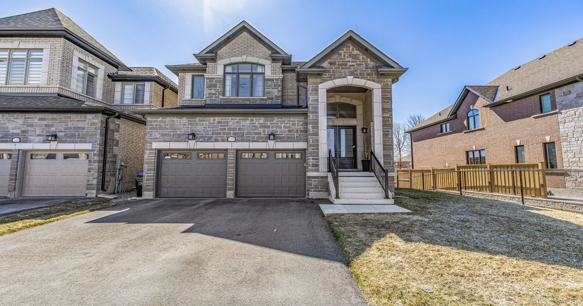 1393 Blackmore Street Innisfil